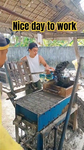 The Producer #hollowblocks #maker #bricks #buildingmaterials #build #sandandcement #making #jackbelt