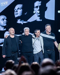 Legendarny zespół i przeboje, które zna każdy❗ Wielki koncert "𝗥𝗮𝘇 𝗻𝗮 𝗺𝗶𝗹𝗶𝗼𝗻 𝗹𝗮𝘁 – piosenki zespołu 𝗥𝗲𝗽𝘂𝗯𝗹𝗶𝗸𝗮" 🎸🎙 premiera już w niedzielę o 20:00 w TVP2 🧡 | Telewizja Polska