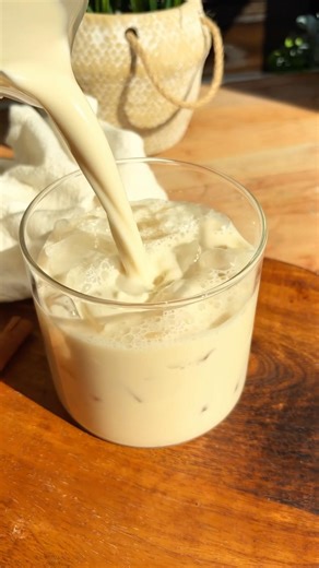 Creamy Mexican rice milk recipe 💛✨ #mexicandrinks #mexicanrecipes #refreshingdrinks