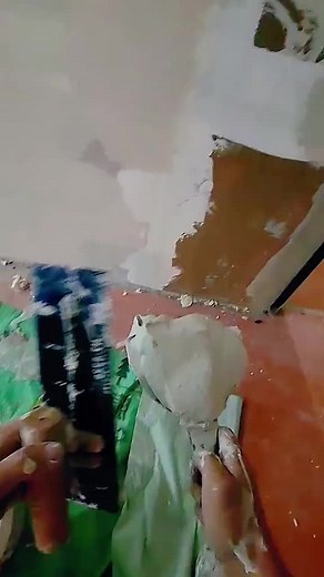 Wall Repair Techniques: How to Apply Plaster Smoothly