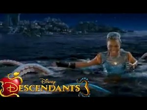 Descendants 2 (Descendientes 2) | Final Scene - Uma Announces Descendants 3