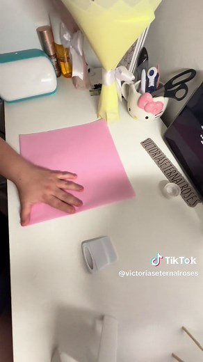 Paper Folding for 12 Ct Bouquet Tutorial