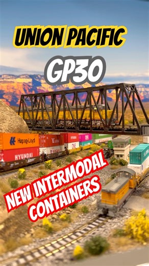 New intermodal containers for the GP30 stack train #nscale #modeltrains #railroad #railway #trains