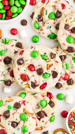 Semi Homemade Kitchen on Instagram: "Sometimes the easiest cookies are the ones everyone loves most! Comment “cookie” and I’ll DM you the recipe."