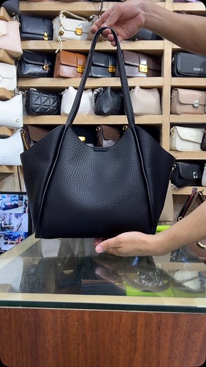 B&TG11 on Instagram: "Ladies medium Soft pebble leather Shoulder bag Shipping all over world 🚢 —Cash on delivery service available inside Kathmandu,Lalitpur & Bhaktapur only — Prepayment with courier service outside valley Dm us for more inquiry 🛍️Visit our store Boudha(Purano Arab Bank/Newroad(Khichapokhari)#Kathmandu#Nepal🇳🇵 Whatsapp:9823066562"