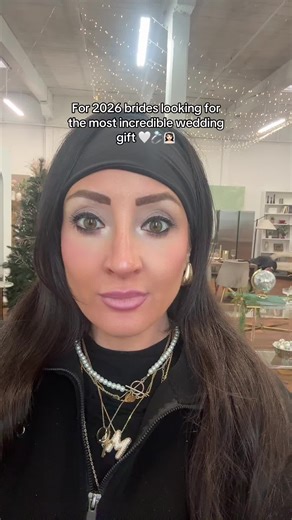 The wedding is one day. 💍🤍 But the way you feel walking into it? That matters. Bridal boudoir isn’t about being perfect — it’s about stepping into confidence before you say “I do.” It’s about seeing yourself as radiant, feminine, and completely worthy of this moment 🤍 This is something you do for you — and something your future self will treasure long after the dress is stored away 👰‍♀️✨ 📅 Bridal boudoir sessions in New Jersey Annapolis are available through March 2026 only before maternity