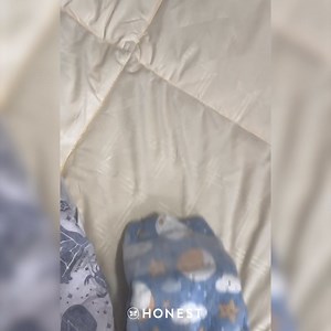 Ready to snooze! 😴 Our Overnight Diaper™ provides all-night wetness protection while keeping your baby’s sensitive skin happy. 🌙 Now with a wetness indicator and new fun prints, your baby will stay snuggled and stylish all night long! | The Honest Company