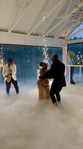 Special Wedding Perfomance in SA🇿🇦🤍🥹…Bride and Groom had the best vibe👌💃 #saxophone #sax #denilsonmusekiwa #wow #wedding #saxplayer #sa #southafrica #jobur | Denilson Musekiwa