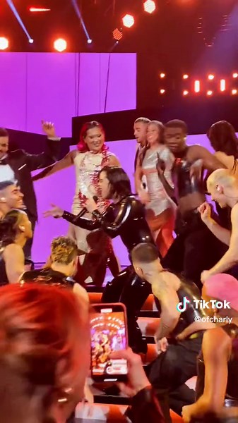 Latin grammys 2022 @rosalia @rauwalejandro #latingrammys #rosalia #rauwalejandro