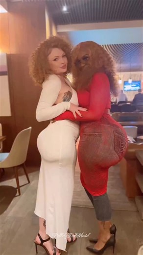 23K views · 54 reactions | “Meet & Greet  I had a great time hanging out with these beautiful women, it’s truly a blessing when we get together and celebrate each other, all love we admiring each others peaches this how we celebrate   ❤️ #womensupportingwomen #pebbelzdamodel #natashaoxpebbelz | Natasha Fitzgerald | Facebook