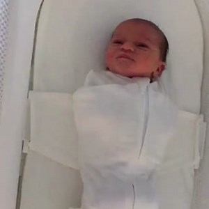 1.3K views · 15 reactions | SNOO's soothing white noise, gentle motion and cozy swaddle all work together to help babies fall asleep faster and stay asleep longer #snoo #happiestbaby #babysleep #babytech  IG @parisrobb | Happiest Baby | Facebook