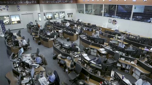 The hatch closes as NASA's SpaceX Crew-11 — Commander Zena Cardman, Pilot Mike Fincke, Mission Specialists Kimiya Yui and Oleg Platonov — prepares to undock at 5:05 p.m. ET. The early return follows an unidentified crew member's "serious medical condition." #nasa #spacex #crew11 #internationalspacestation #space Keep up with the latest news from around the world: https://www.reuters.com/ | Reuters