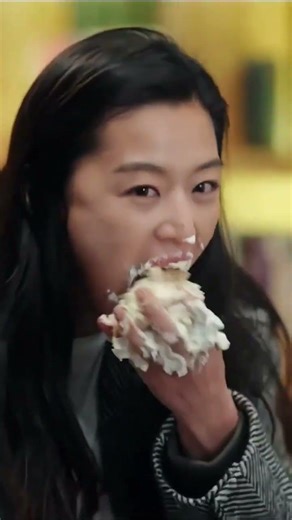 Me when I’m alone with cake 😂 #relatable #newkdrama