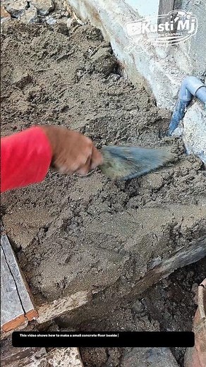 Small Sidewalk Concrete Casting Near House – Smooth & Strong Manual Technique.