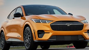 The Bestselling EVs of 2022