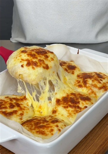 Crepes rellenos de pollo cremoso: receta fácil para almuerzo