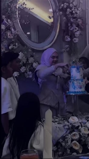 Amad's Playful Moments with Umai