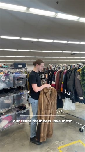 Check out these ShopGoodwill.com staff picks🤩 The fun finds are endless, and we love seeing these favorites highlighted! @shopgoodwillgastonia @goodwillsp | ShopGoodwill.com