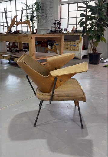 Restoring the Iconic Robin Day Festival Chair