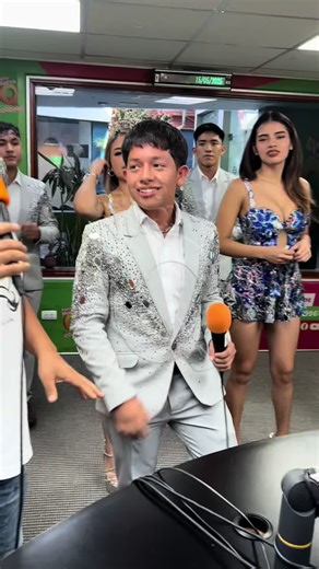 Edwin Sierra nos presenta más sobre Stiven Franco, la nueva revelación de la QQQumbia👀