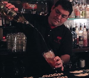 VIDEO: Fenix Bar Serves Up Specialty Cocktails and Live Music