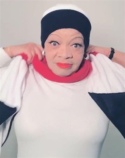 Scarf Art - Scarf Tying for the Gold