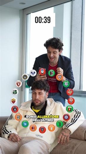 Ep. 2 PASSALAPALLA ⚽️ condotto da @Domenico Manfredi Ospite: @Ilbossdellatecnica⚽️ Quante risposte avresti indovinato? 👇🏻 #sportraderfarm #calcio #seriea