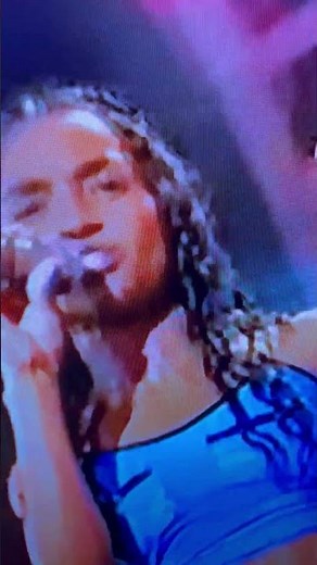 TLC Performs Scrubs Live Pt 1