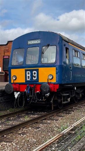 Class 101 diesel multiple unit. A vintage unit from the 1960s which regularly helps out on running days at the Great Central Railway in Leicestershire. #trains #diesellocomotive #britishrailways #railways #trainspotting #heritagerailway #class101 #DMU #preservedrailcars | Adrian Watson