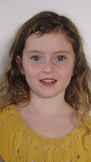 Découvrez la première bande-annonce de 2040 Le Film, réalisé par Damon Gameau. Dédié à sa fille, le réalisateur australien montre à quoi pourrait ressembler le monde en 2040, si nous adoptions dès aujourd'hui les meilleures solutions déjà à notre disposition pour améliorer notre planète🌱🌏. Le documentaire, auquel l’humoriste Kyan Khojandi prête sa voix, sortira en salle le 26 février prochain 📽. | Juste Mieux