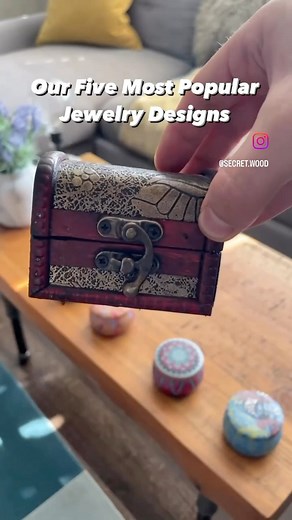 13K views · 67 reactions | Popular Jewelry Designs — The popularity of interchangeable jewelry designs tend to fluctuate from season to season, but these five are perennial favourites for collectors and newcomers alike, for pendants and for rings. | Secret Wood | Facebook