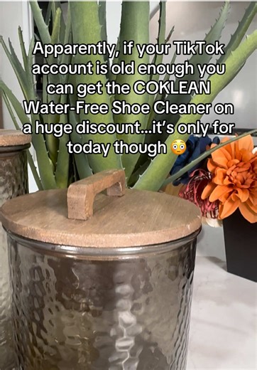 Get the sale on the COKLEAN Water-Free Shoe Cleaner #tiktokshopcreatorpicks #tiktokshopnewyearnewme #newyearnewme DISCLAIMER: Final price may vary depending on your available coupons/promos. Promotion may have ended by the time you see this.