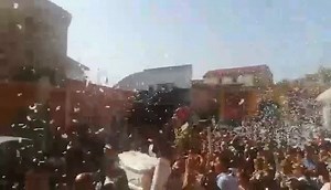 266K views · 3.9K reactions | Il momento in cui la bara del piccolo Davide viene trasportata fuori la chiesa. L'ultimo saluto di familiari ed amici Link all'articolo -----> https://bit.ly/2Zw2sBW | Vesuvio live | Facebook