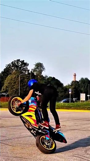 Stunt Mode: ON! 🏍️🔥 #BikeLifeMotorcycle Stunts#flip #cliffjumping #exe #usa