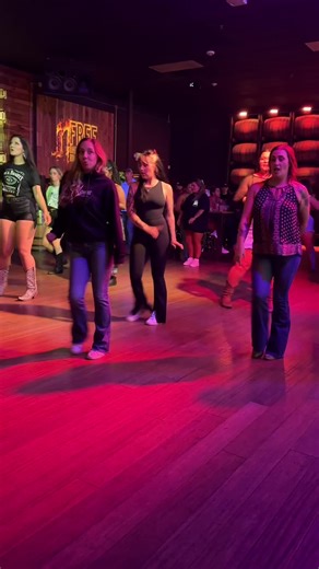 U Gurl Line Dance ♥️ Wish this one played more at the bar. @Wendy Benham @flow b #linedance #learntolinedance #newlinedance #linedancing #ugurl #linedancersoftiktok #fyp #linedancers #washington #fuegos #countrybar #countrymusic #walkerhayes @Walker Hayes