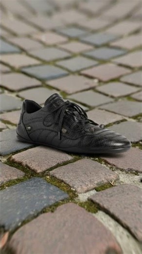 Balenciaga City Sneaker