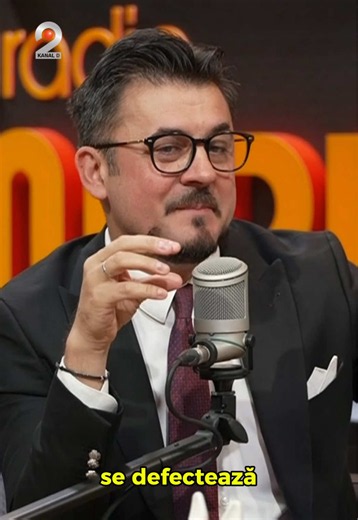 Cristian Onețiu, o reflecție sinceră despre români și România: „Ne-a sedus ideea că un televizor mai mare ne-ar aduce mai multă fericire.” 🇷🇴 #kanald2 #radioimpuls #invitatulde12 #cosmincernat #cristianonetiu