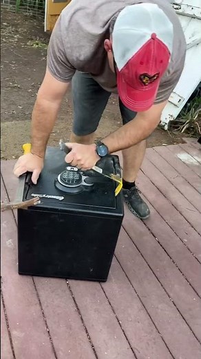 How to Crack a Safe! Sentry Safe broke, so I asked my neighbor to break into my safe