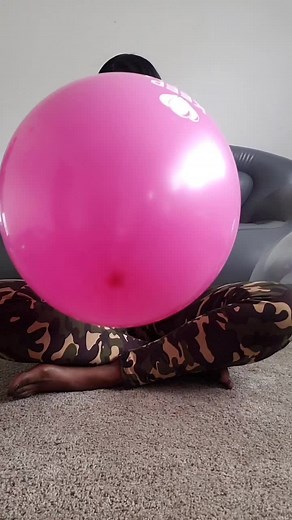 lets B2P. #loonergirl #blowtopop #b2p #balloonpopping #looner