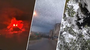 567K views · 12K reactions | - Mưa đá trút thành đống ở Hoa Kỳ - Dị tượng hiếm gặp trong 1 thập kỷ qua: Tuyết rơi tháng 3 trên đỉnh Tà Xùa - Ớn lạnh với cảnh hàng triệu con bọ cát bò lổm ngổm ở Chile - Chim bay rợp trời ở Ả Rập liệu có phải là cảnh báo động đất? - Hai mặt trời xuất hiện ở Iran - Kinh ngạc cảnh núi lửa phun trào kèm sấm sét ở Guatemala | TCT - KHÁM PHÁ | Facebook