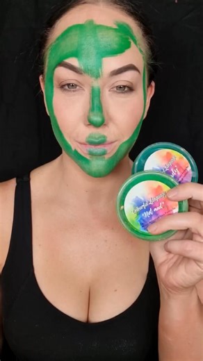 Green Witch! 🧙‍♀️🍏 | Centre Of Attention Makeup Artistry