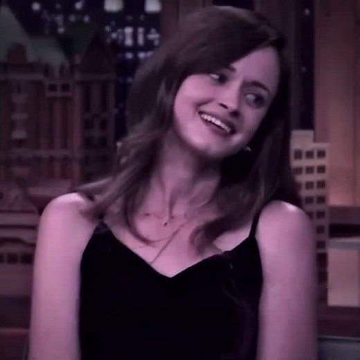 Alexis Bledel 🫦 #alexisbledel #alexisbledeledit #gilmoregirls #rorygilmore #fyp #edit