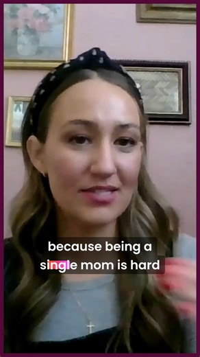 Karen Papin | Worth & Faith > Fear Strategist | Podcast Host on Instagram: "How many times have you told yourself… “I should be doing this better.” On this week’s Divine Worth podcast, Amber Jackson (@enjoyingholland) talks about something that will feel very familiar to a lot of moms. She’s a single mom to four kids — three with autism, one very picky eater — and there isn’t a single meal they will all eat. So every night? She’s a short-order cook. For a long time, she quietly believed: “I neve