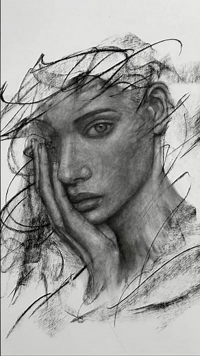 木炭画を描き始めて、今月でちょうど半年。これまで描いてきた絵をぎゅっとまとめてみました。まだまだ発展途上なので、これからもコツコツ続けていきます！