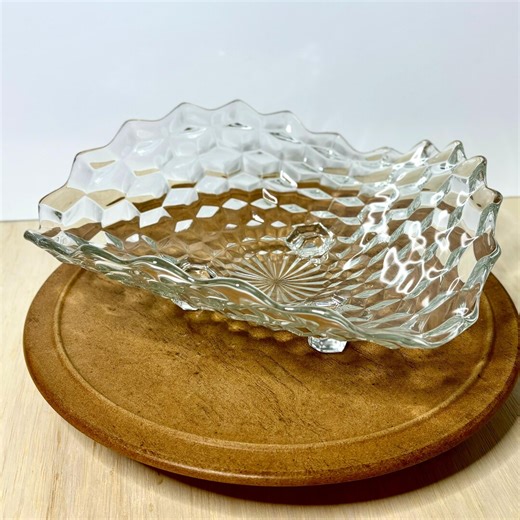 Fostoria American 3-foot Centerpiece Bowl – Tri-corner Cubist Pressed Glass – Vintage Clear Console Bowl – UV Reactive Elegant Glass - Etsy