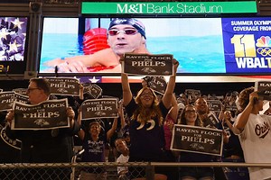 35K views · 1K reactions | In honor of the Olympics being underway, throwback to this epic moment cheering on Michael Phelps at M&T Bank Stadium ❗️ | Baltimore Ravens | Facebook