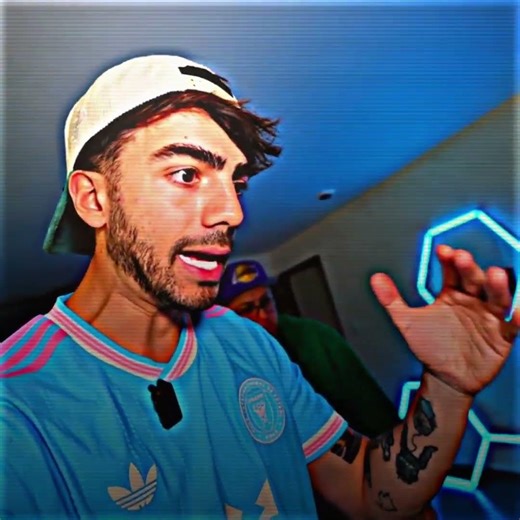 Hay más monstruos en los backrooms 💀🔥 #fedevigevani payasos #backrooms #clubmisterio #oculus #edit