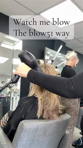 Don’t get it twisted 😘 It’s a bouncy blow, not a curly one — The Blow51 way 🖤 #fyp#blow51#bouncyblow#hairtok#hairgoals #bouncyblowdry #blowout #oldmoneyaesthetic | Ellen Story