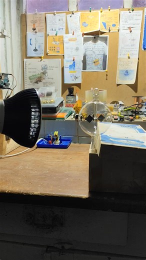 The radiometer loves ultraviolet light | jurij0001