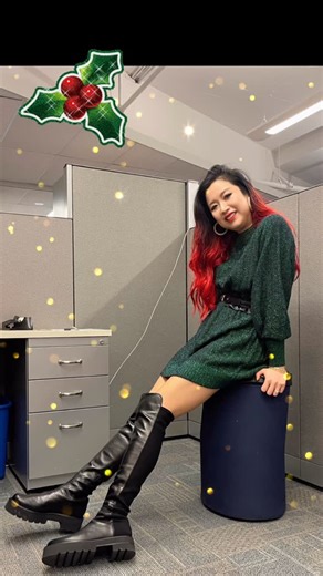 Ruby - Pantyhose, Shoeplay, Cosplay, ASMR on Instagram: "Red and green season! ❤️‍🔥🎄❤️‍🔥 Vote if you see that I’m wearing pantyhose! Thank you for your support on my fan page and online store! #shinypantyhose #shinylegs #shinynylons #shinynylon #shinytights pantyhoselegs nylonlegs tightslegs hosierylegs stockinglegs pantyhosegirl nylongirls hosierylover pantyhoselover nylonlover stockingslover tightslover pantyhosefashion nylonfashion tightsfashion hosieryfashion pantyhos